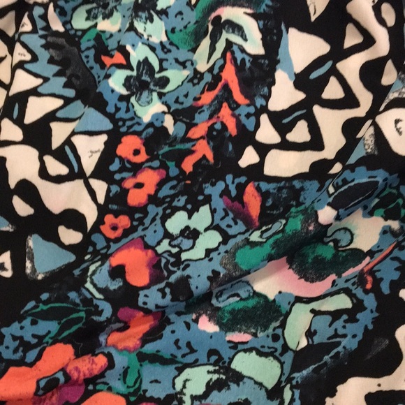 Roz & Ali Black Print Dress - Picture 7 of 7